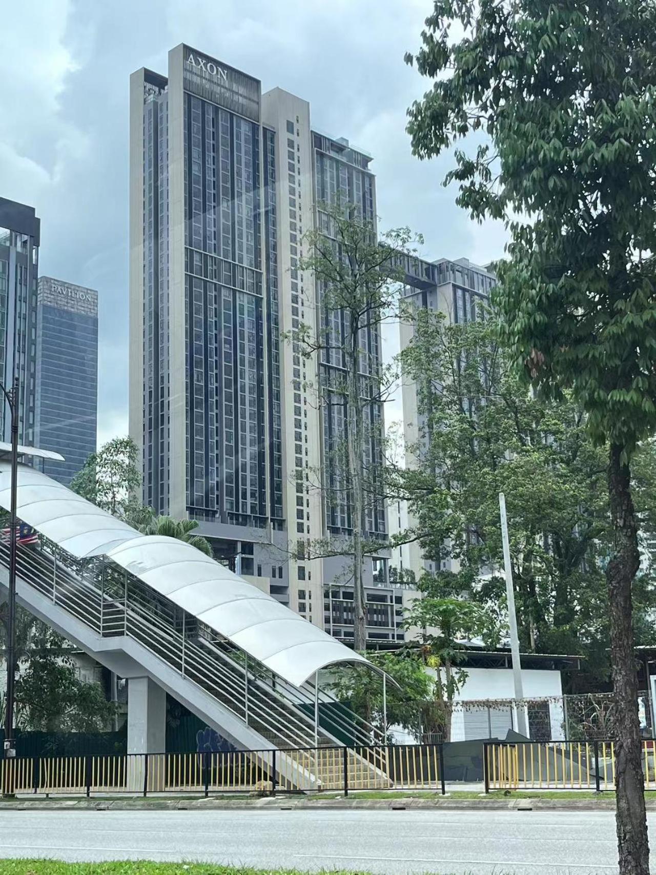 Axon Residence At Pavilion Klcc Kl Tower View By Kimiro Kuala Lumpur Exterior foto